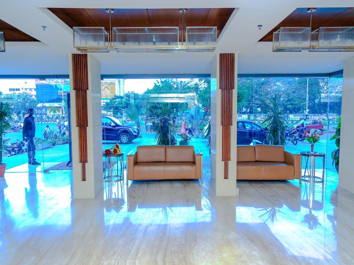 Oyo 6472 Hotel Metropolitan Mohammadnagar Extérieur photo